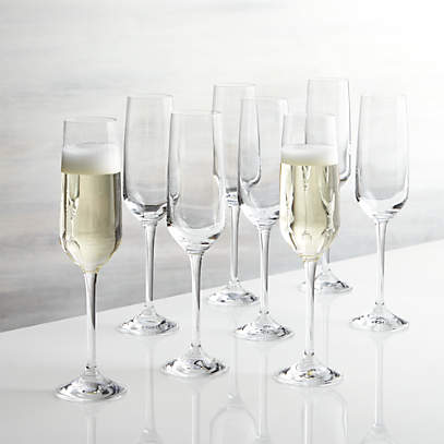 10 champagne glasses