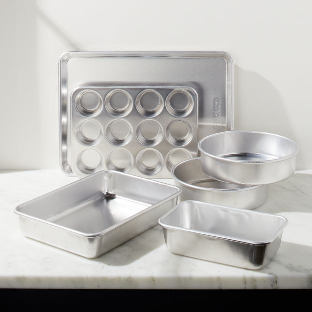 Nordic Ware Naturals 6-Pc. Bakeware Set + Reviews | Crate and Barrel