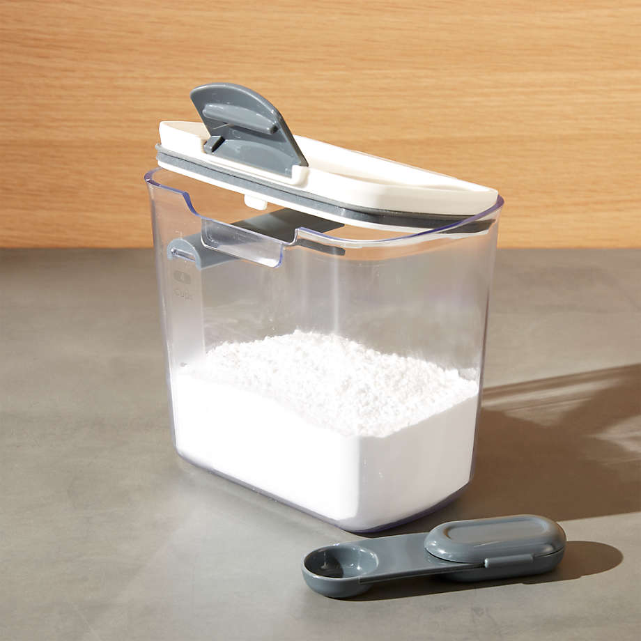 Progressive ProKeeper 1.4Qt. Powdered Sugar Storage Container