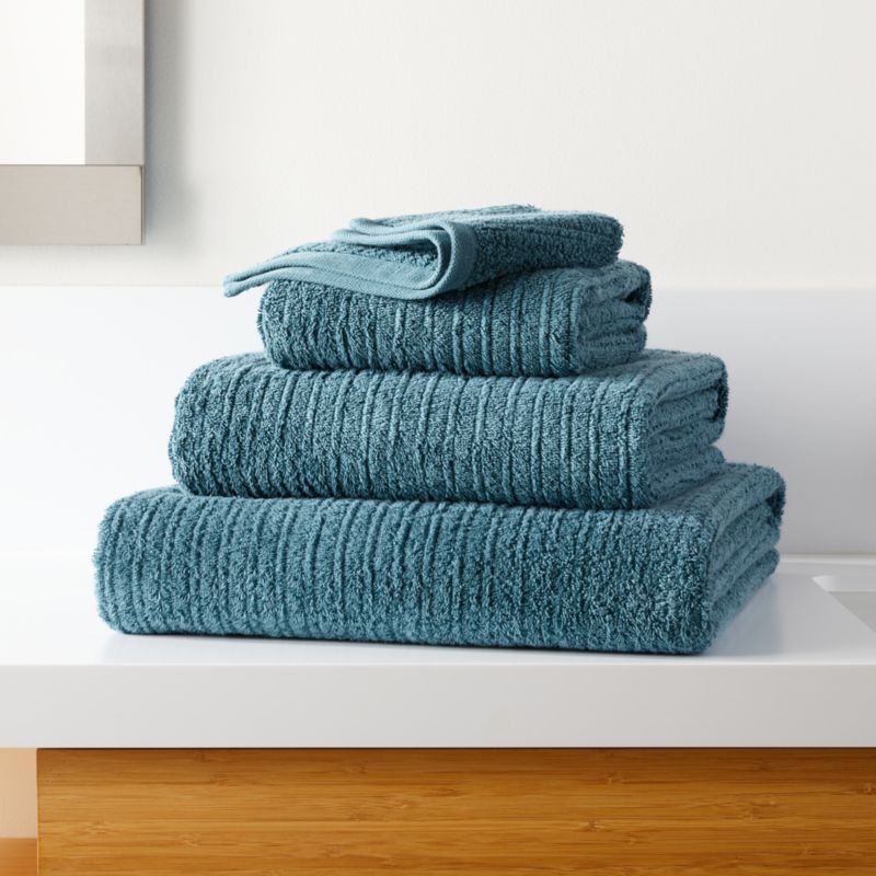 teal green bath towels