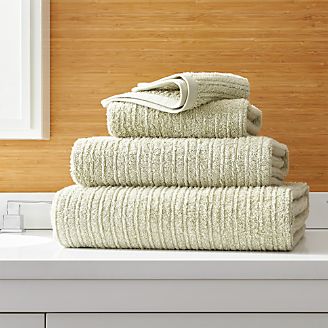 Ribbed Sage Green Bath Towels
