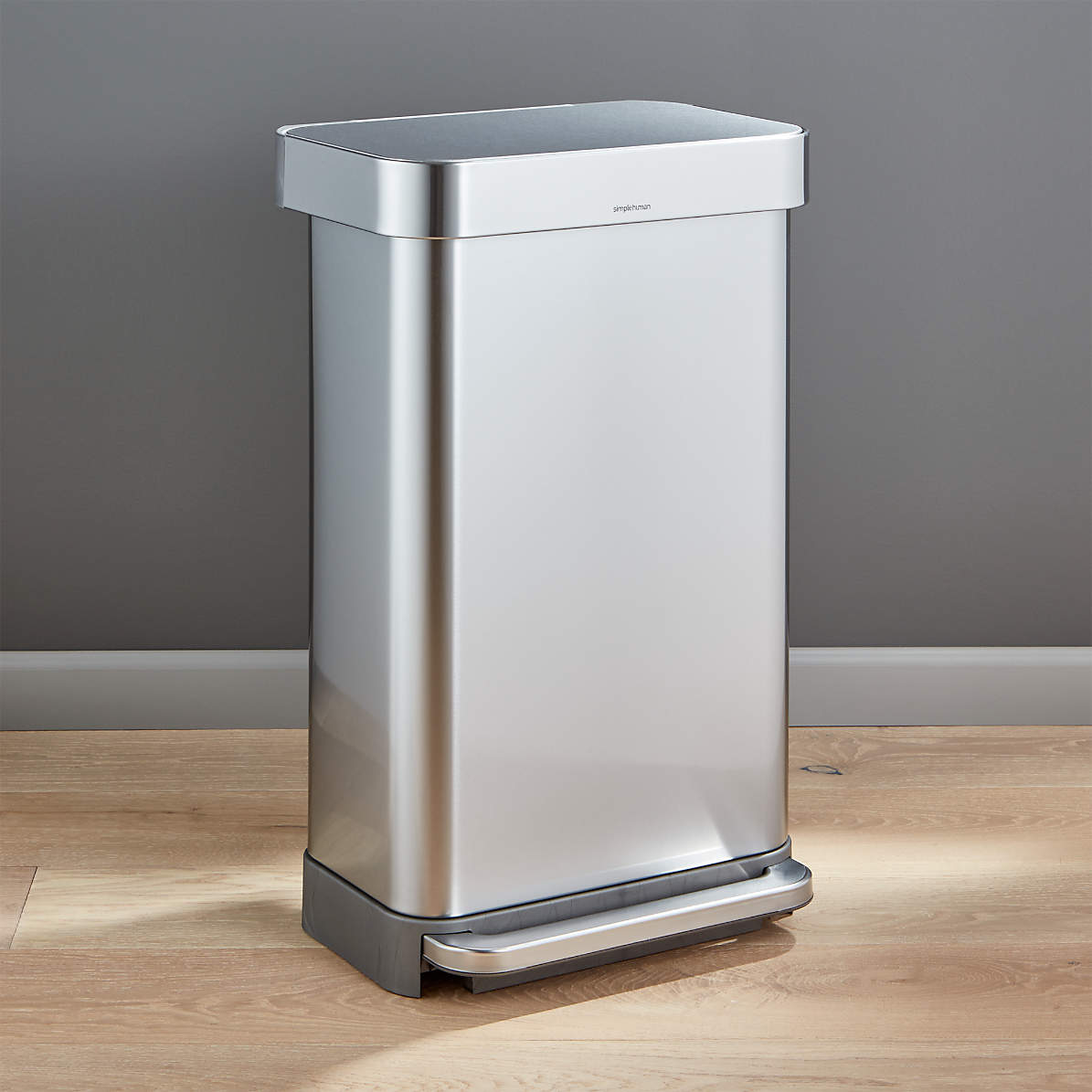 Simplehuman 45 Liter 12 Gallon Stainless Steel Step Kitchen Trash Can Reviews Crate And Barrel