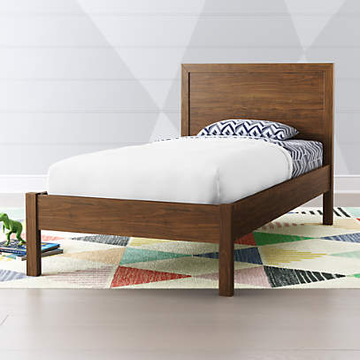 girl twin bed with mattress