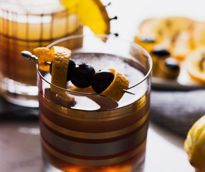 A Pro's Guide to Cocktail Garnishes