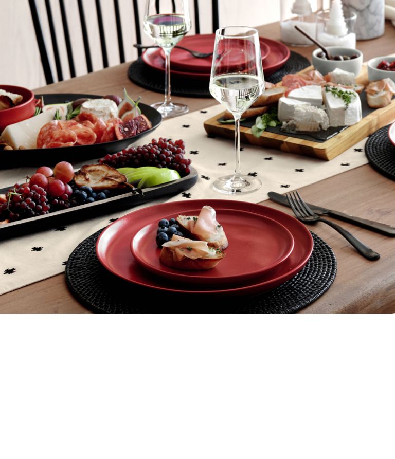 crate and barrel water table