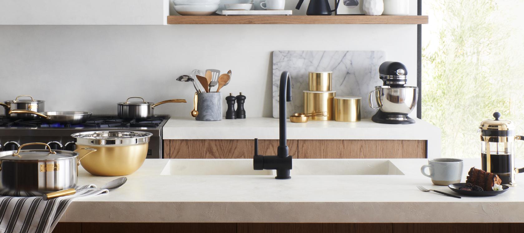 Housewares And Kitchen Store Crate And Barrel