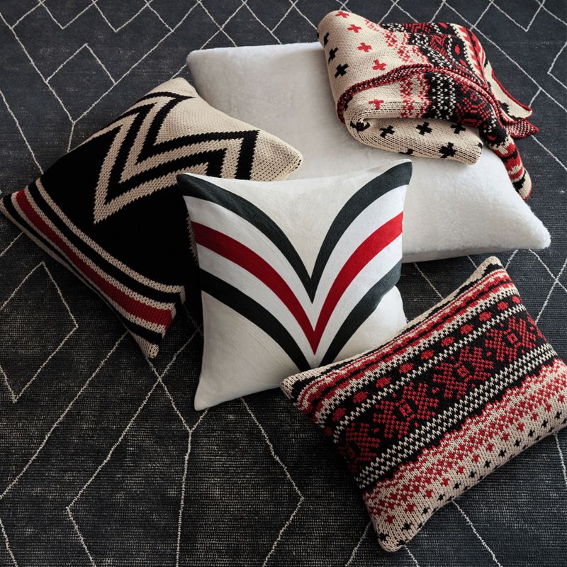 holiday throws and pillows