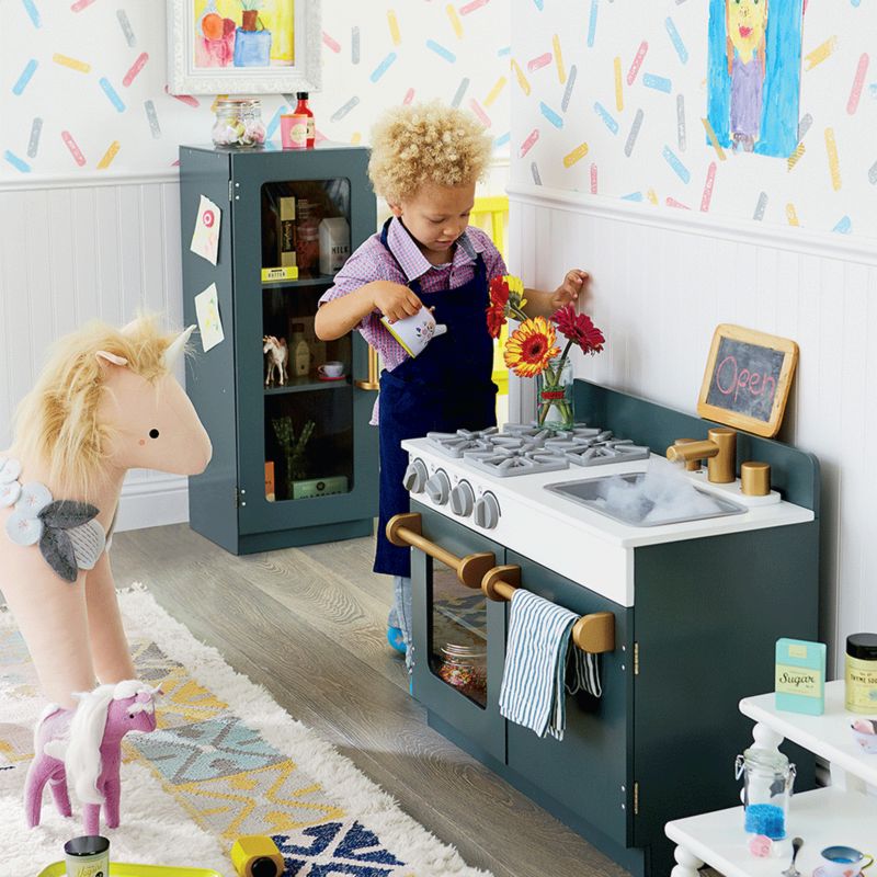 Gourmet play kitchen