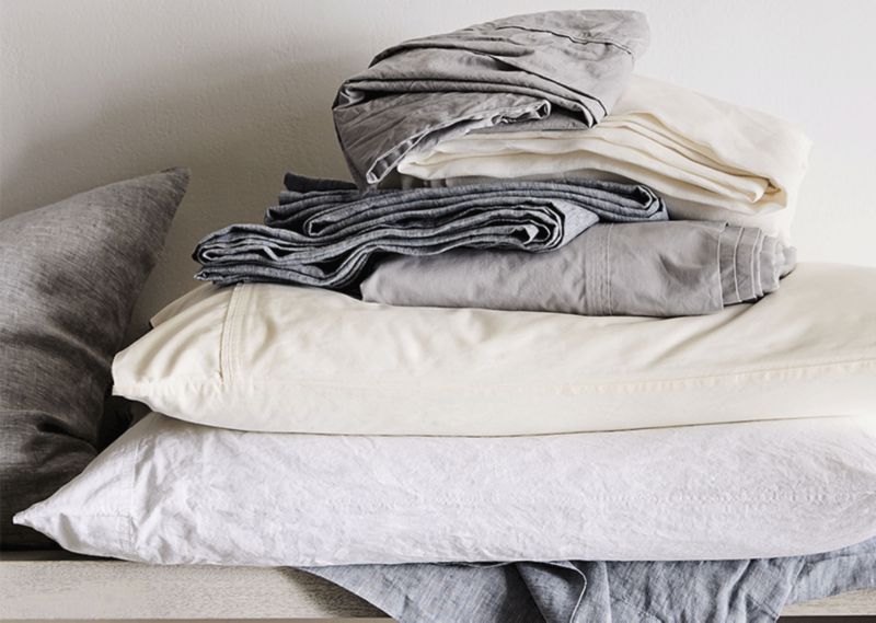 How to Choose Sheets & Bedding Materials Crate and Barrel