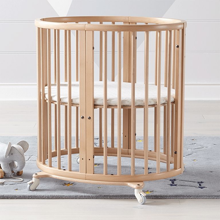 how to pick a baby crib